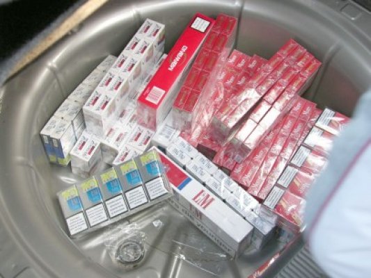 Ţigări de contrabandă, confiscate la Mangalia